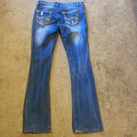 Women's Mudd Distressed Jeans - Sz 5 - Picture 5 of 7